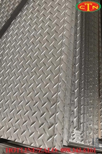 Thép tấm nhám 3.0 x 1500 x 6000